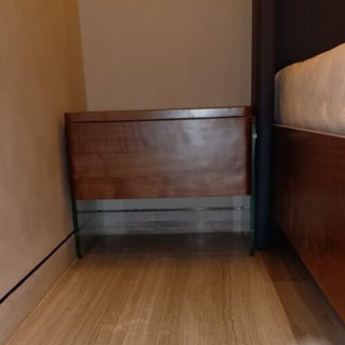 WOODEN BEDSIDE TABLE UNIT
